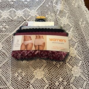 Warner's Microfiber Hipster Panties 3-Pack - Burgundy, Black, Beige
